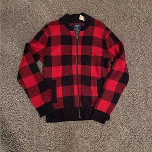 NWT AE Red and Black Check Zip Sweater